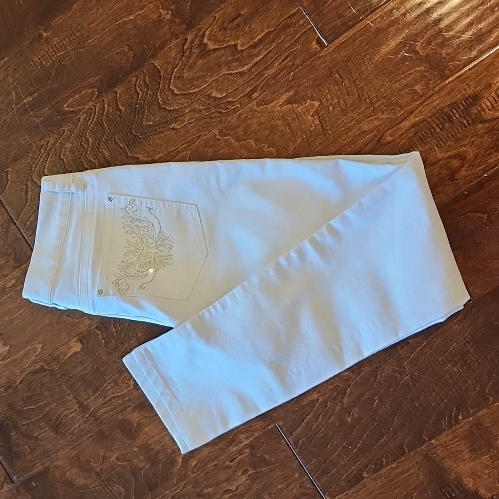 White House Black Market slim leg Jeans